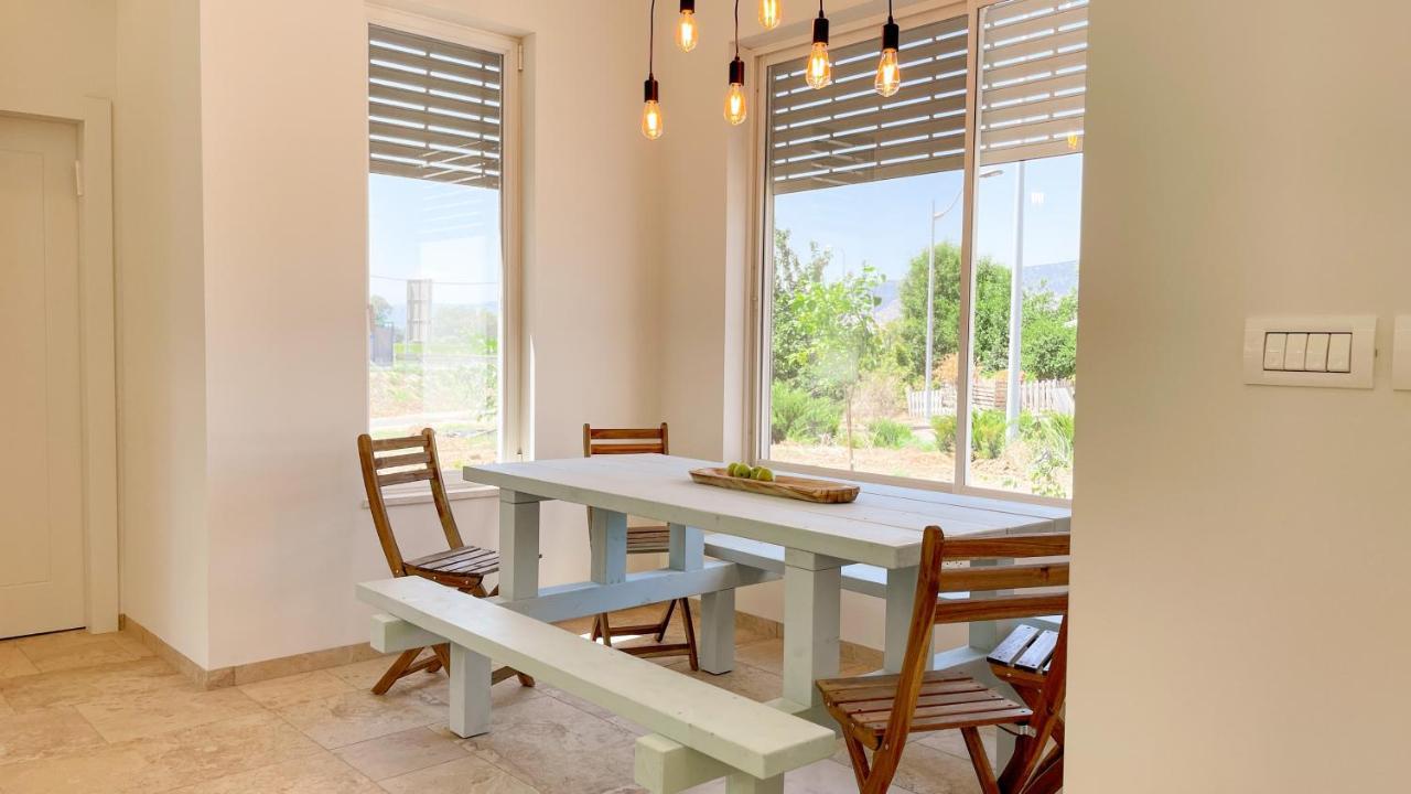 הבית הלבן בכפר בלום Villa Dış mekan fotoğraf