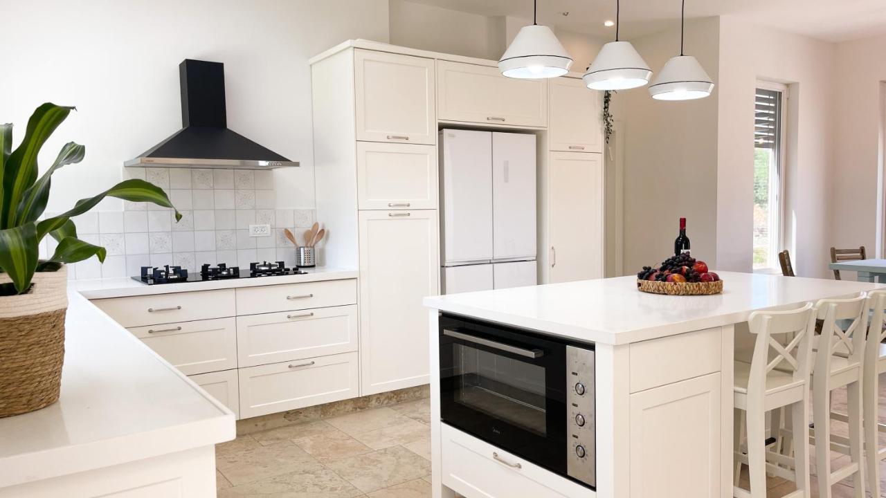 הבית הלבן בכפר בלום Villa Dış mekan fotoğraf